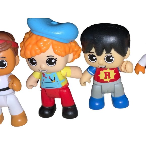 Ryan's World Seven Toy Peopl Action Figures - Picture 5 of 5